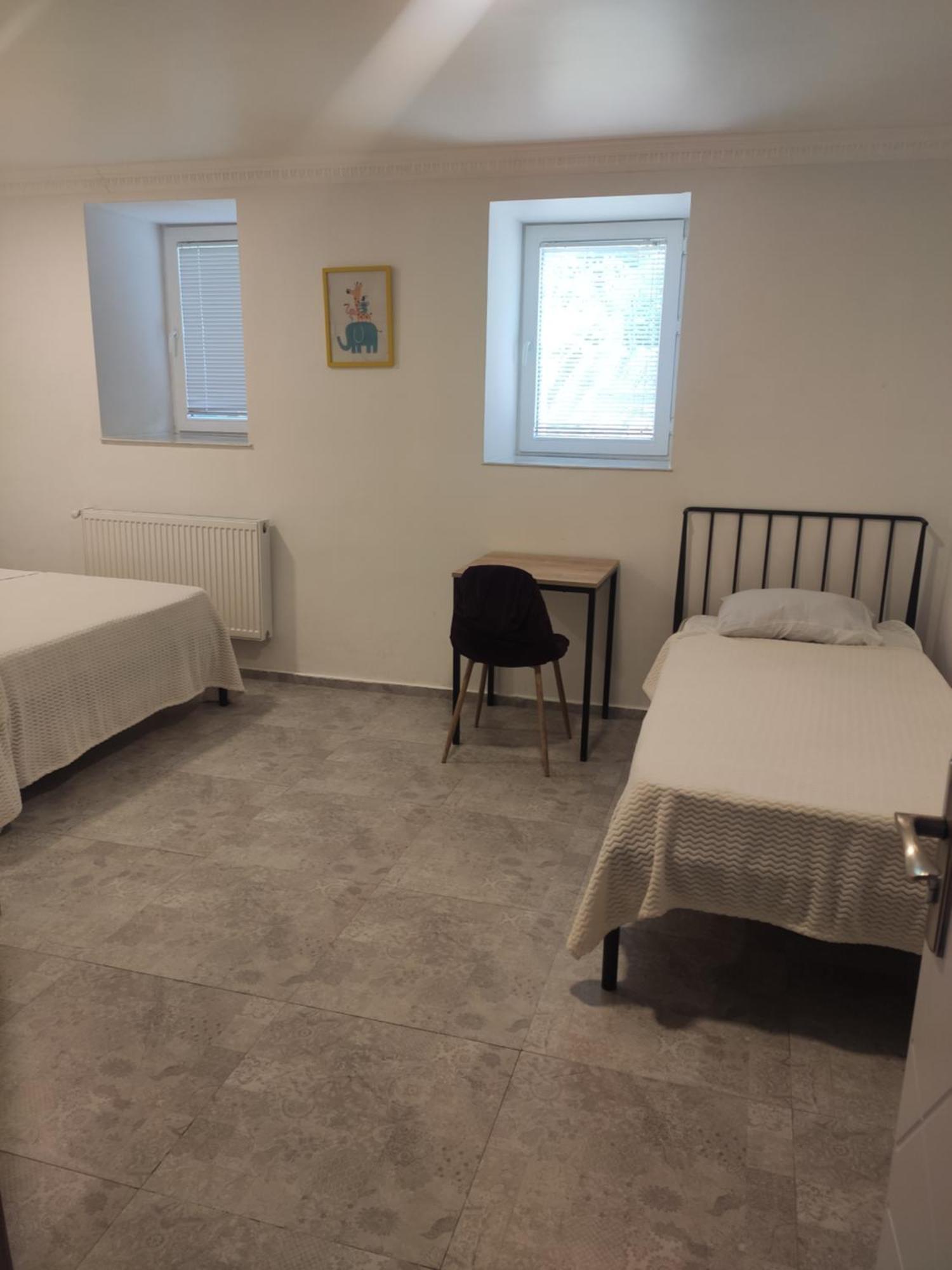 Family Нotel Banuri Kutaisi Habitación foto