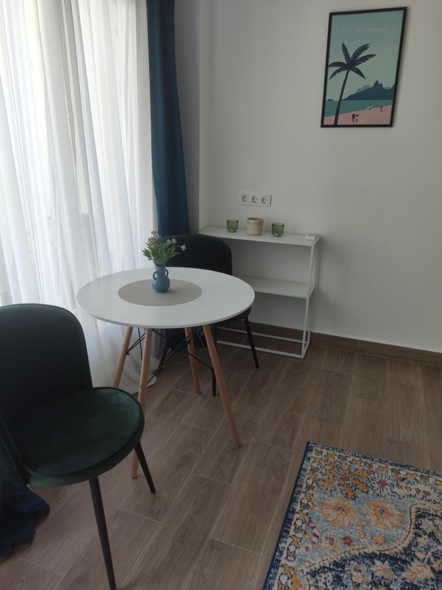 Family Нotel Banuri Kutaisi Habitación foto