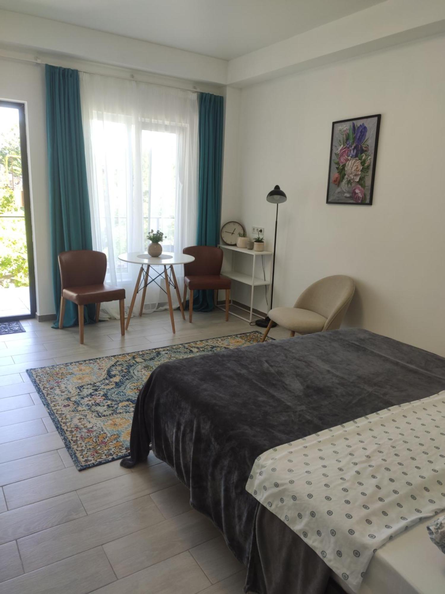 Family Нotel Banuri Kutaisi Exterior foto