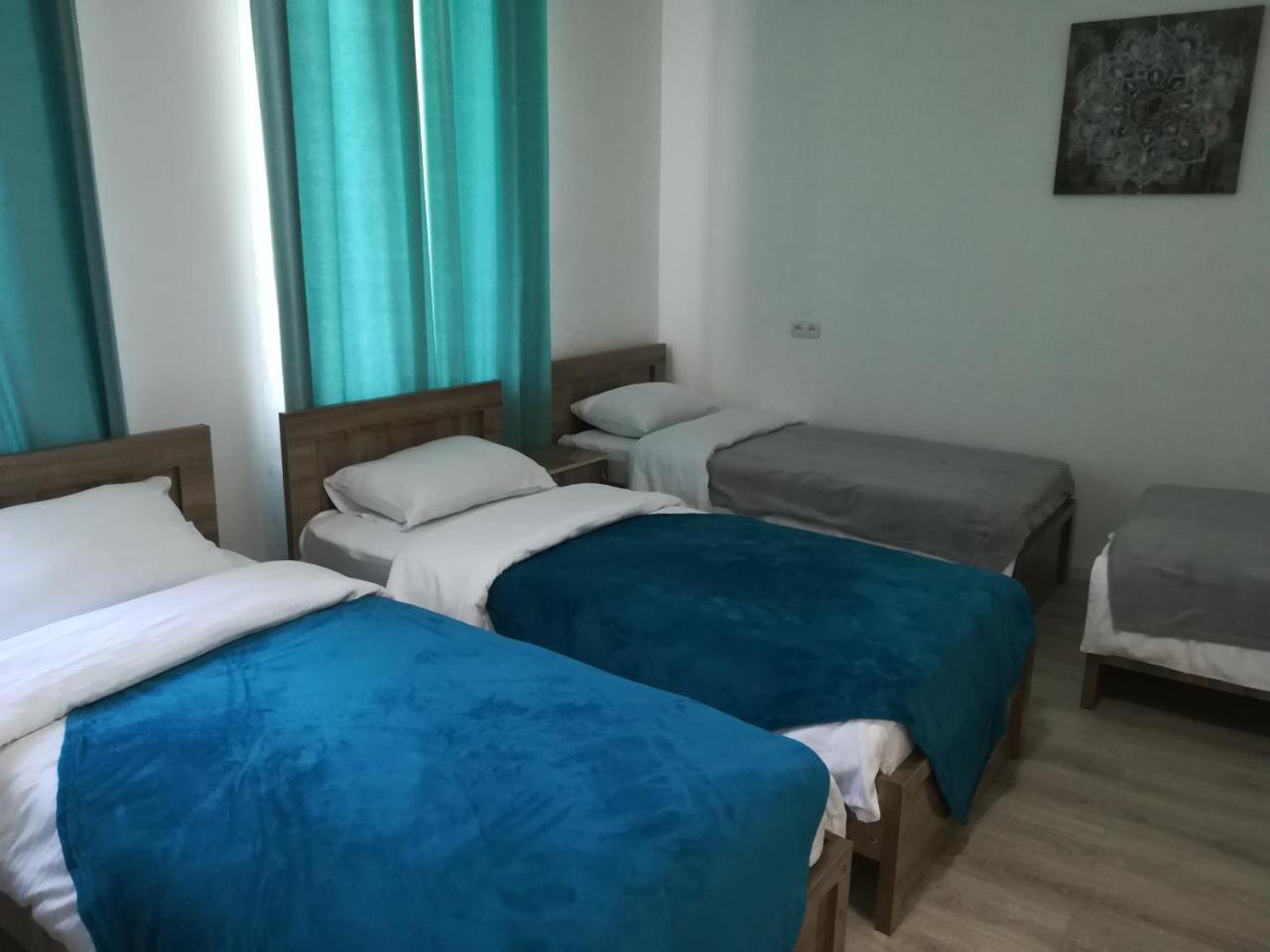 Family Нotel Banuri Kutaisi Exterior foto